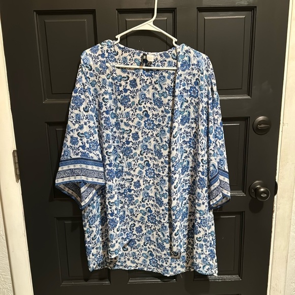 H&M Other - Blue Floral Kimono